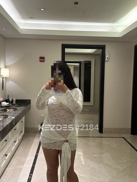 阿德莉亚 仅 Whatsapp 塞齐姆 卡拉 图兰 在巴雷斯竞技场区 Astana фото — 7